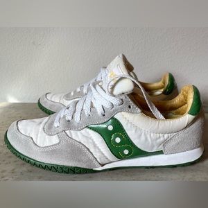 Saucony Fashion Sneaker women’s sz. 6.5